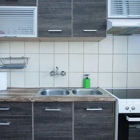 Stylish 1 Bd Apt With Balcony In Kato Petralona *