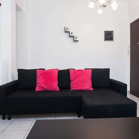 Stylish 1 Bd Apt With Balcony In Kato Petralona